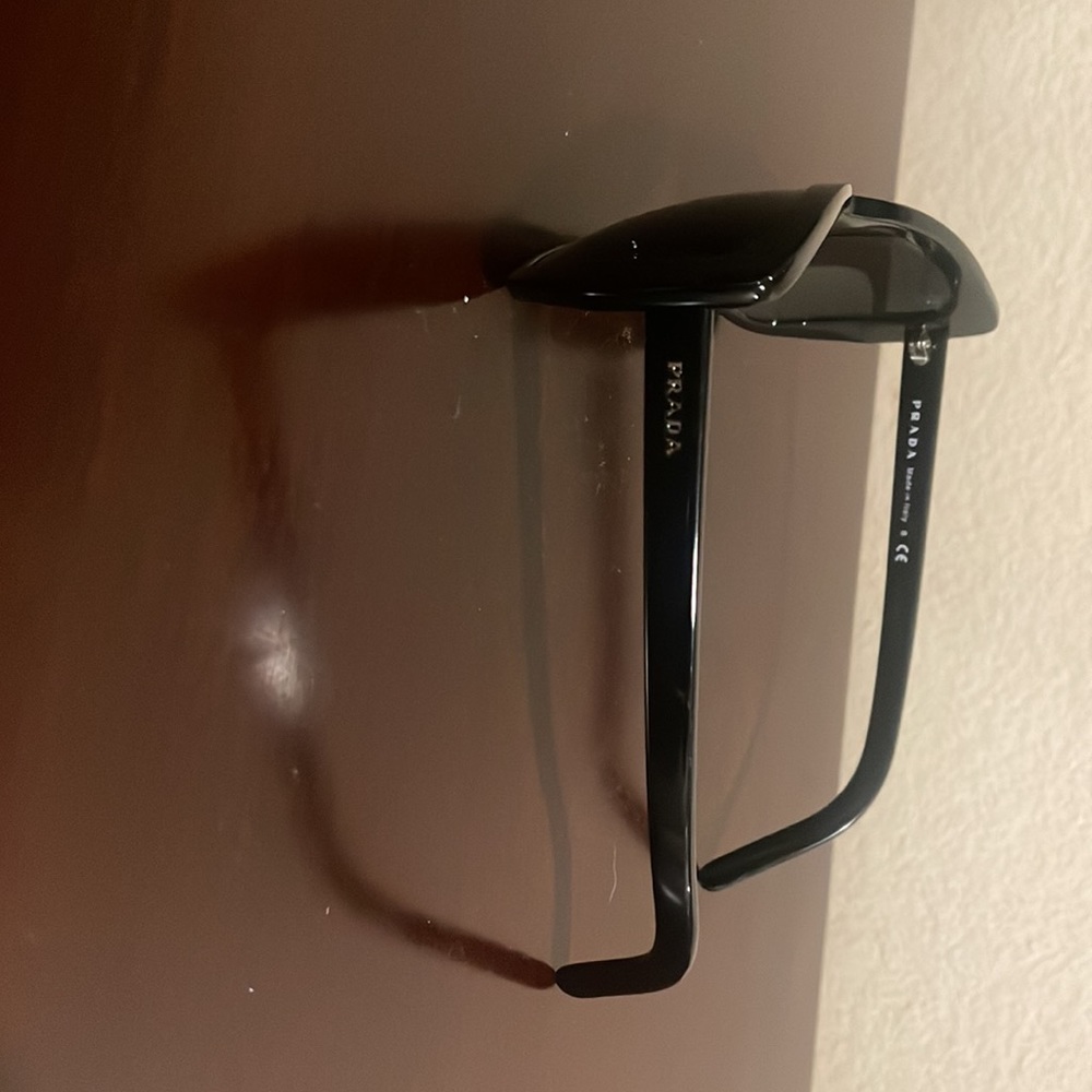 PRADA sunglasses - Picture 2 of 5